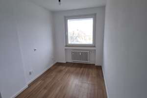 Ruhige 2-Zimmer-Wohnung mit Balkon im 4. OG in Köln – Auf dem Streitacker 28, 51149 Gremberghoven, Köln – Vorschaubild 8