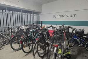 3-Zimmer-Eigentumswohnung  mit Garten
Kaufen und einziehen oder vermieten – Die vollständige Adresse der Immobilie erhältst du vom Anbieter., 88161 Lindenberg im Allgäu – Vorschaubild 18