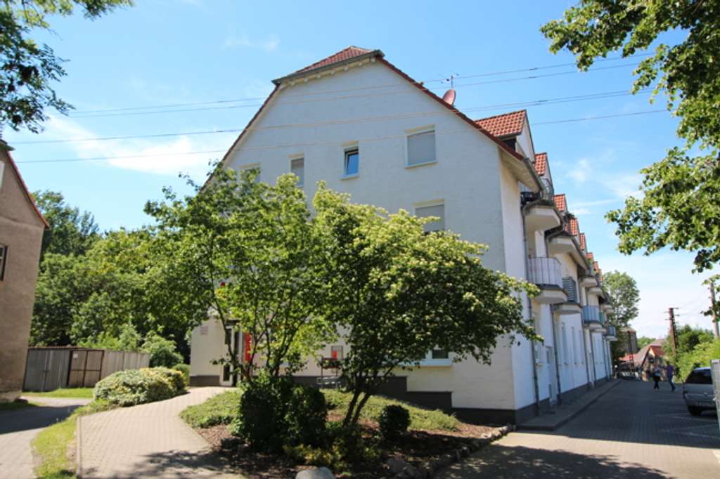 Immobilie in Bad Dürrenberg - 2-Zi.-EG-Wg. mit Mietpotential! Terr., SP, Zentral im Ballungsraum Halle/Leipzig, JNKM 3.492 Euro - Bild 2