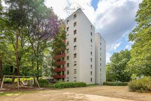 Viel Raum, Grünblick und Gestaltungspotenzial  4-Zimmer-Wohnung im Sonnenhof mit Balkon und Garage – Die vollständige Adresse der Immobilie erhältst du vom Anbieter., 75180 Sonnenberg, Pforzheim – Vorschaubild 3