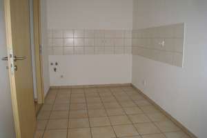 Gemütliche 2-Raum-Wohnung über den Dächern Sudenburgs! – Lutherstr. 4a,5,5a, 39112 Sudenburg, Magdeburg – Vorschaubild 2