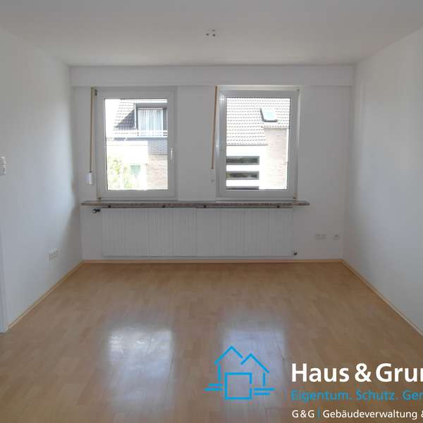 *** charmante 4-Zimmer-Maisonette-Wohnung für Familien mit Garten im beliebten Aachen-Brand ***