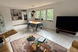 Teilweise möblierte Wohnung mit moderner EBK, Badmöbel und Garage