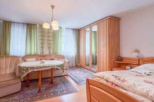 Platz für Ihre Ideen: Haus mit Nebengebäuden, Garage & großem Garten in Vilshofen-Pleinting! – Passau (Kreis) – Vorschaubild 11