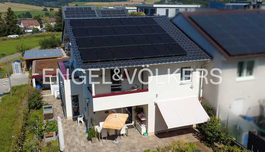 Bild von Doppelhaushälfte mit Traumgarten: Familienfreundlich und barrierearm an idyllischem Feldrand