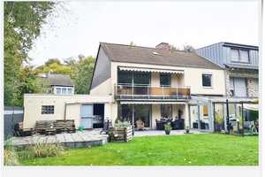 Zweifamilienhaus mit Garage u. idyllischem Garten in ruhiger Lage von Oberhausen-Klosterhardt – Oberhausen – Vorschaubild 3