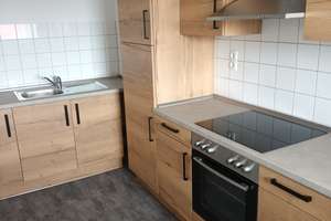 Vollständig renovierte 2-Zimmer-DG-Wohnung mit neuer Einbauküche in Braunschweig
