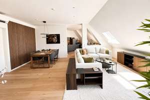 Luxuriöse Dachgeschosswohnung mit Loggia, Klimaanlage & 121 m² im Bülowviertel