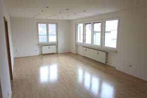 PRAKTISCH: 3+1 Zimmer-Wohnung in Fürth - Braunsbach / Wohnung mieten – 90765 Sack, Braunsbach, Bislohe, Steinach, Fürth – Vorschaubild 3