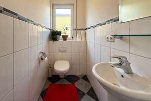 Exklusive Terrassenwohnung mit Garten und hochwertiger Ausstattung! – Die vollständige Adresse der Immobilie erhältst du vom Anbieter., 81825 Gartenstadt Trudering, München – Vorschaubild 10