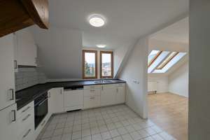 Denkmalgeschütze renovierte 5-Zi-Maisonette in Stgt-Süd in Hanglage mit Stadtblick und Kaufoption – Kelterstrasse 24, 70199 Heslach, Stuttgart – Vorschaubild 8