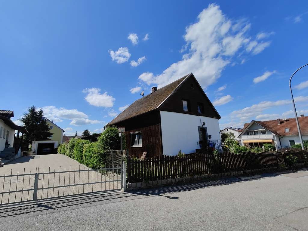 Immobilie in Schierling - Entkerntes Sanierungsjuwel auf 943m² Grundstück - Bild 1