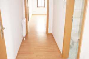 DG - Laminat  - Bad mit Fenster ! frei ab 1.2.25 – Eichendorfstr. 21, 9131 Chemnitz – Vorschaubild 6