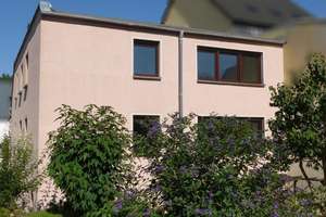 reizvoller Garten und viel Wohnfläche – Die vollständige Adresse der Immobilie erhältst du vom Anbieter., 9350 Lichtenstein/Sachsen – Vorschaubild 3