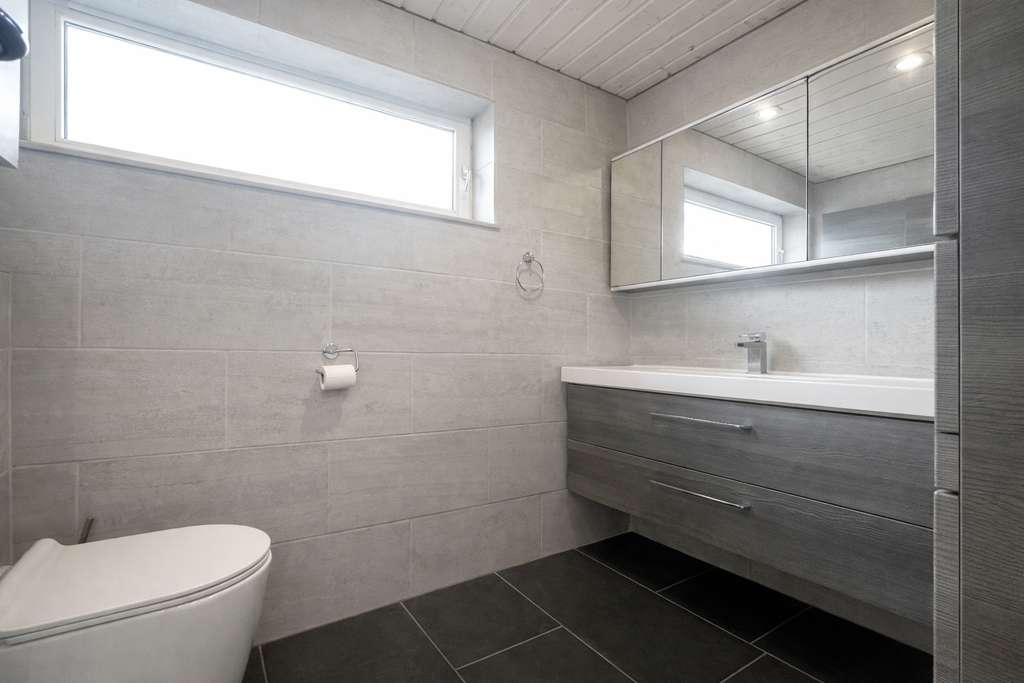 Immobilie in Riederich - Familienglück auf allen Ebenen: Sonnige Doppelhaushälfte mit Garten, flexiblem Wohnkonzept & PV-Anla - Bild 4