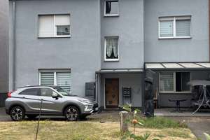 Wohnen mit Charakter: Mehrfamilienhaus in Gelsenkirchen-Erle mit großem Grundstück und Garagen – Die vollständige Adresse der Immobilie erhältst du vom Anbieter., 45891 Erle, Gelsenkirchen – Vorschaubild 3