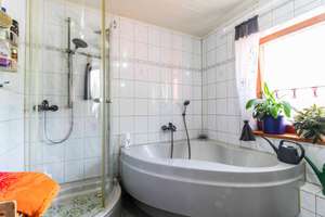 Zweifamilienhaus mit Einliegerwohnung, Gewerbehalle, Garagen, Werkstatt und Garten in ruhiger Lage – Die vollständige Adresse der Immobilie erhältst du vom Anbieter., 93182 Duggendorf – Vorschaubild 15