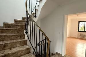 Modernisierte DHH in absoluter Top-Lage/ Garten & Balkon/ Ubahn Nähe – Die vollständige Adresse der Immobilie erhältst du vom Anbieter., 81477 Obersendling, München – Vorschaubild 31
