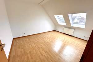 Provisionsfrei - Helle Dachgeschosswohnung | Light-flooded attic apartment – Ebertystraße 42, 10249 Friedrichshain, Berlin – Vorschaubild 16