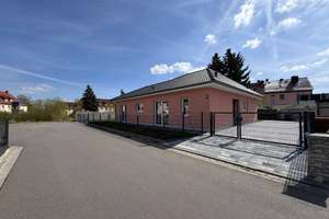 Familienglück pur: Moderner Bungalow mit Garten, Sonnenterrasse und Wärmepumpe (Energieklasse A) – Bachstraße 6b, 6766 Bitterfeld-Wolfen – Vorschaubild 12