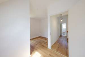 3 Zimmer DG-Maisonette in Denkmal direkt am Südheimer Platz ! – Burgstallstrasse 102, 70199 Südheim, Stuttgart – Vorschaubild 23