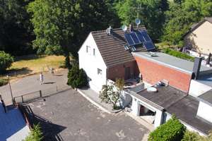 Doppelhaushälfte mit 1.188 m² Grundstück, Hof und eigenem Wiesengrundstück am See – Die vollständige Adresse der Immobilie erhältst du vom Anbieter., 52477 Alsdorf – Vorschaubild 2
