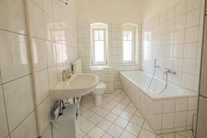 Besondere Wohnung mit vielseitigen Nutzungsmöglichkeiten in Denkmalvilla in Dresden-Bühlau – Bautzner Landstraße 102, 1324 Bühlau/Weißer Hirsch, Dresden – Vorschaubild 4