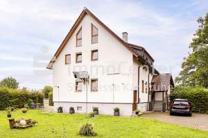 Einzigartige Kapitalanlage in Traumlage 
Seehaus mit Gastronomie, Wohnung + stabilen Mieterträgen – Die vollständige Adresse der Immobilie erhältst du vom Anbieter., 76275 Ettlingen – Vorschaubild 1