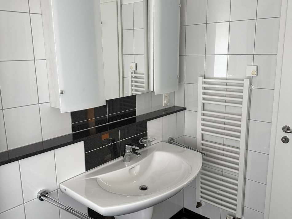 Bad 1 Etage