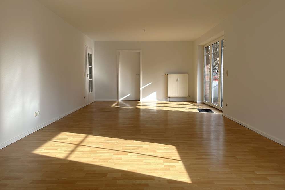 Immobilie in Niebüll - Großzügige3-Zimmer-Eigentumswohnung, bezugsfrei, nahe der Innenstadt in Niebüll - Bild 1