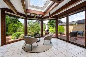 Ihr neues Zuhause: 5-Zimmer-Einfamilienhaus mit liebevoll angelegtem Garten – Die vollständige Adresse der Immobilie erhältst du vom Anbieter., 25746 Heide – Vorschaubild 1