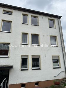 Große, bezugsfreie Eigentumswohnung (Renovierungsbedarf) mit zusätzlicher Wohneinheit in Friedeburg