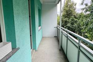 Familien willkommen: günstige 3-Zimmerwohnung mit Balkon und Aufzug! – Boxberger Str. 2, 1239 Prohlis-Süd, Dresden – Vorschaubild 3