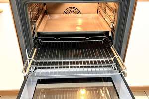 Neu saniertes Bad! 1 Zimmer, fantastischer Ausblick, riesiger Südwestbalkon, Tiefgaragenstellplatz – Breitensteinstr. 66, 72574 Bad Urach – Vorschaubild 9