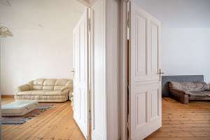 🏡 Altbau-Traum am Schloß Charlottenburg - Helle 2 Zi AB-Whg mit Balkon und Möglichkeit auf 3 Zimmer – Die vollständige Adresse der Immobilie erhältst du vom Anbieter., 10589 Charlottenburg, Berlin – Vorschaubild 3