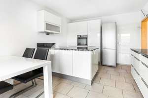 Großzügiges Familienheim– Ihr neues Traumhaus mit 7 Zimmern, 275 m² Wohnfläche und vielen Highlights – Die vollständige Adresse der Immobilie erhältst du vom Anbieter., 86567 Hilgertshausen-Tandern – Vorschaubild 4