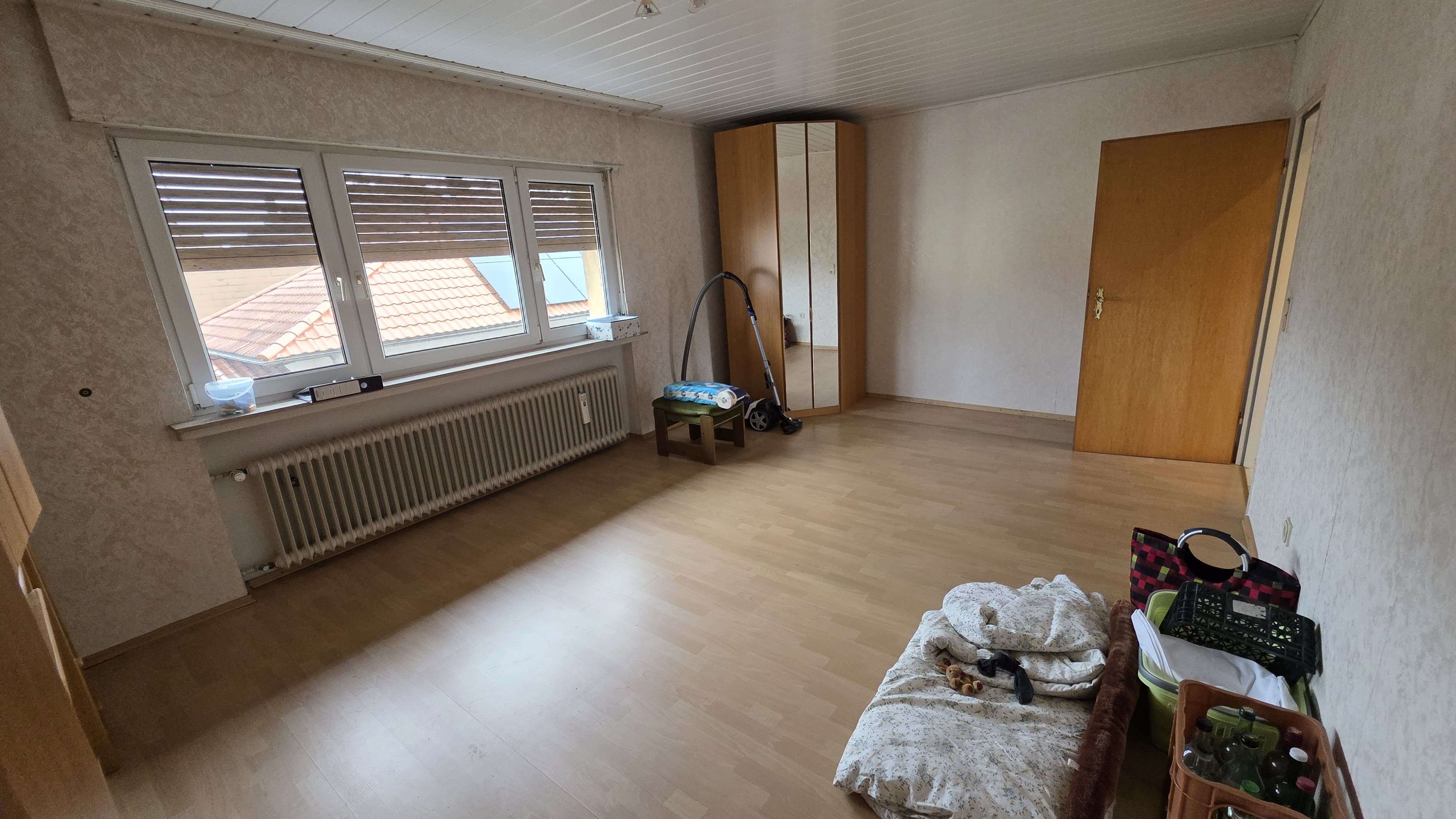 Immobilie in Philippsburg - 1-2 Familienhaus mit gutem Raumangebot und großen Garagentrakt der ideal für Hobbyhandwerker ist - Bild 28