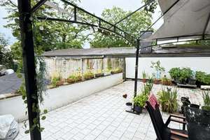 Freist. 9 Fam.Haus an der Ruhr - Nähe Grünanlage Henglerstr.! Selbstnutzung plus Vermietung möglich! – Die vollständige Adresse der Immobilie erhältst du vom Anbieter., 45276 Steele, Essen – Vorschaubild 2