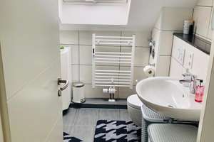 Charmante 2-Zimmer Dachgeschosswohnung mit Balkon in Solingen-Wald – Schopenhauerstraße 6, 42719 Wald, Solingen – Vorschaubild 6