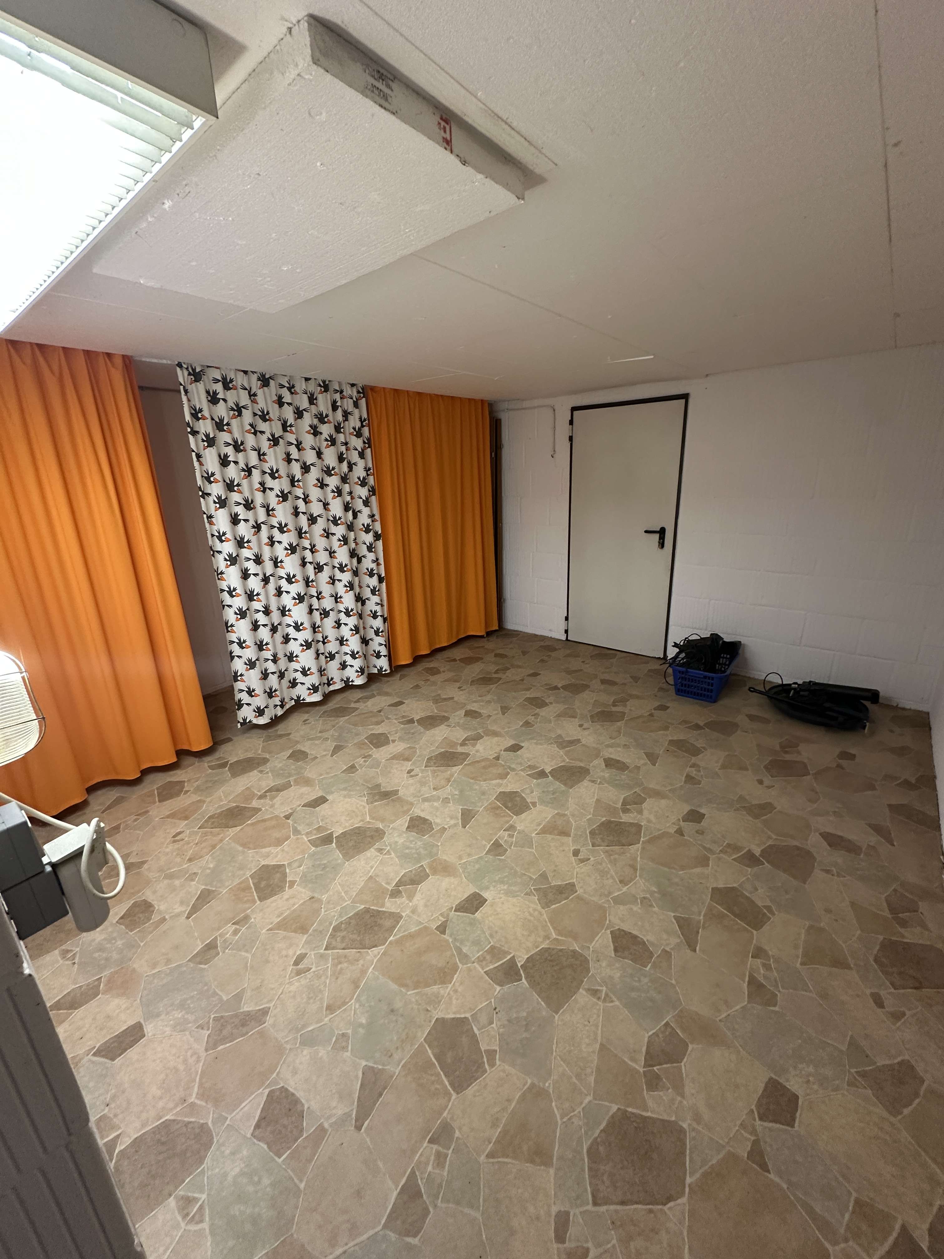 Immobilie in Hardegsen - Großes Einfamilienhaus mit viel Nutzfläche und tollem Garten - Bild 8