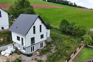Modernes Einfamilienhaus mit viel Potenzial im idyllischen Schuttertal ! – Ortenaukreis – Vorschaubild 1