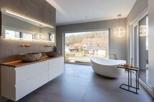 Traumhaus mit exklusiver Ausstattung, Pool und Einliegerwohnung – Die vollständige Adresse der Immobilie erhältst du vom Anbieter., 85410 Haag an der Amper – Vorschaubild 18