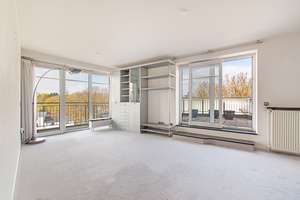 Komfortables Penthouse in ruhiger Lage mit Aufzug und Tiefgaragenplatz – Die vollständige Adresse der Immobilie erhältst du vom Anbieter., 22529 Lokstedt, Hamburg – Vorschaubild 4