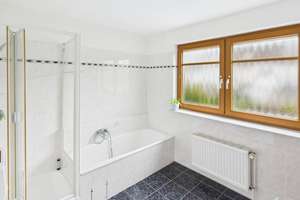 Großzügiges Reihenmittelhaus mit Garten und Carport in ruhiger Wohngegend – Die vollständige Adresse der Immobilie erhältst du vom Anbieter., 27580 Lehe, Bremerhaven – Vorschaubild 15