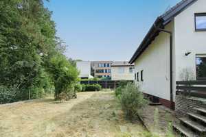 Bezugsfreies Einfamilienhaus mit uneinsehbarem Garten & viel Platz für die ganze Familie in Feucht – Nürnberger Land (Kreis) – Vorschaubild 14