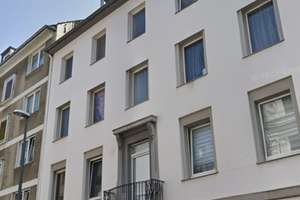 Frisch sanierte 2-Zimemr Wohnung mit Balkon!