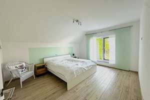 Traumhaus sucht neue Familie !
Kernsaniertes und modernes EFH mit Kaltwintergarten und großem Garte – Die vollständige Adresse der Immobilie erhältst du vom Anbieter., 85296 Rohrbach – Vorschaubild 26