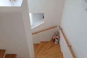 Exklusive 2-Zimmer Dachgeschosswohnung mit Einbauküche (Nähe S-/U-Bahn Feldmoching) – Die vollständige Adresse der Immobilie erhältst du vom Anbieter., 80995 Feldmoching, München – Vorschaubild 24