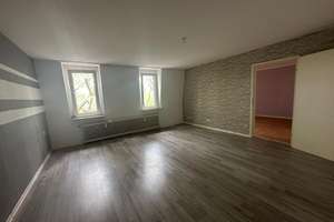 Wohnen mit Charakter: 3,5-Zimmer-Wohnung in Duisburg-Ruhrort – Amtsgerichsstraße 28, 47119 Ruhrort, Duisburg – Vorschaubild 2