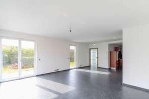 Ein Zuhause zum Ankommen, Aufatmen und Wohlfühlen: Ihre Haushälfte am Feldrand von Berlin-Rudow – Die vollständige Adresse der Immobilie erhältst du vom Anbieter., 12355 Rudow, Berlin – Vorschaubild 8